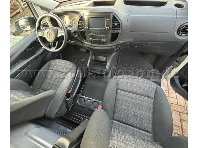 Innenansicht MB Vito