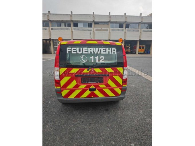 von hinten