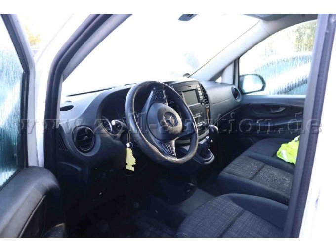 1 Mercedes Benz Vito 111 CDI – foto 5 – kavel bij Zoll-Auktion, Dortmund