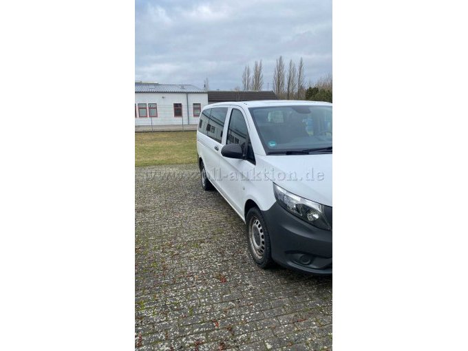 Beifahrerseite von vorn