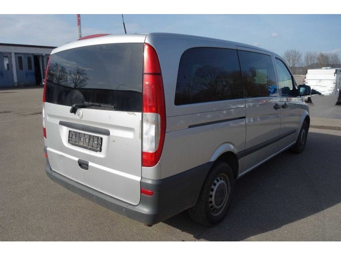 Heck-/Seitenansicht rechts