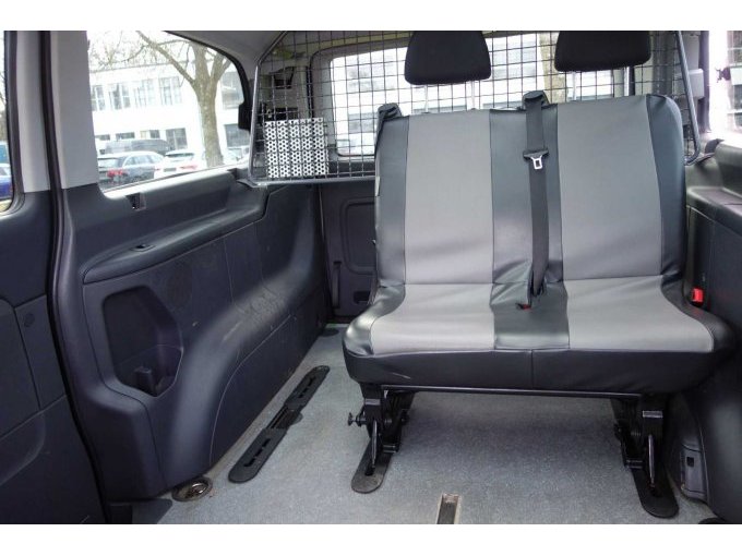 Fondbereich, Blickrichtung Kofferraum