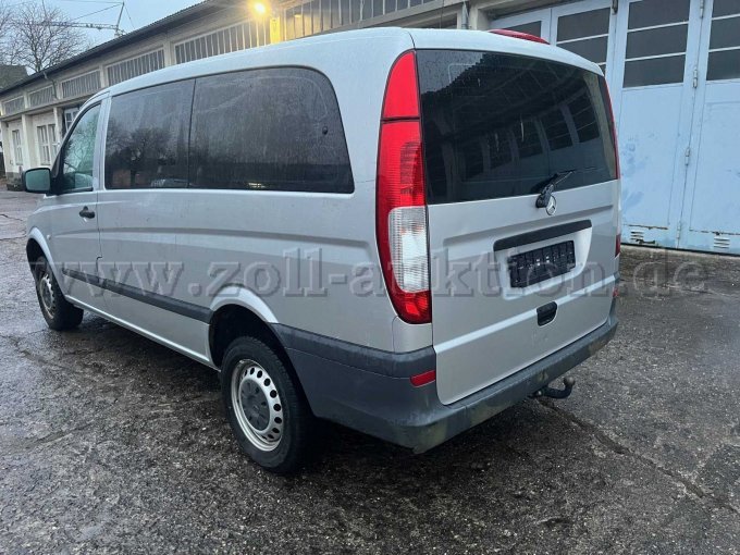 Fahrzeug hinten links