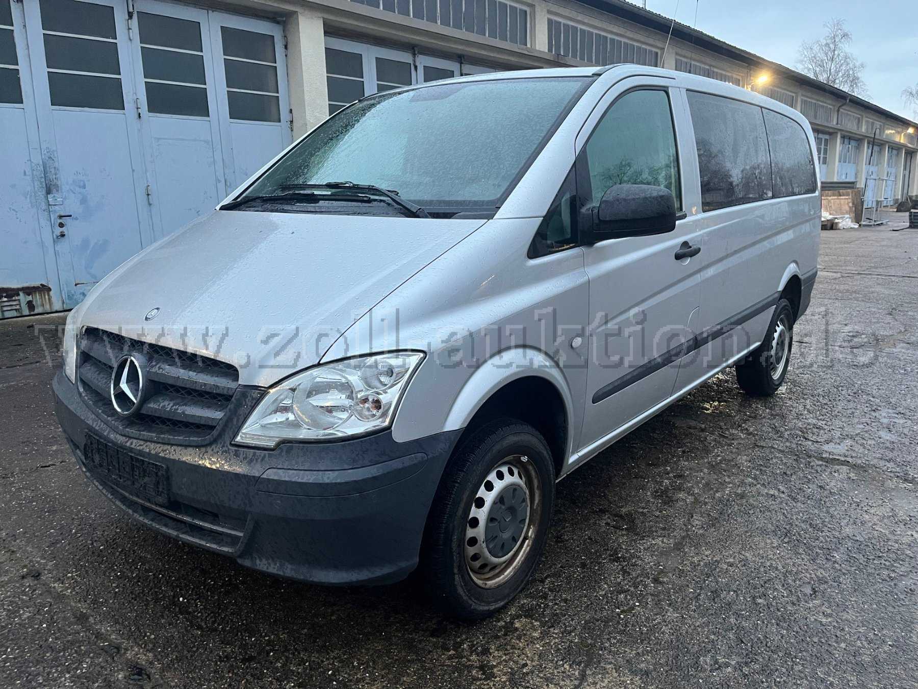 Fahrzeug vorne links