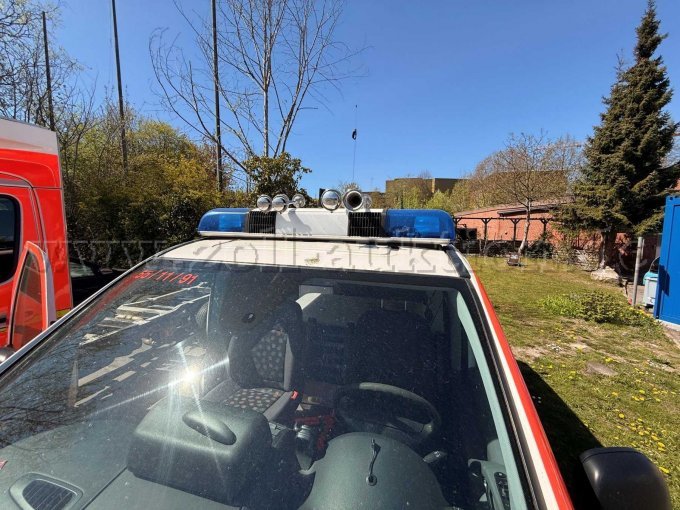 1 Mercedes-Benz Vito Compact 4x4, voormalig commandovoertuig – foto 5 – kavel bij Zoll-Auktion, Flensburg