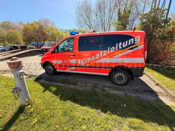 1 Mercedes-Benz Vito Compact 4x4, voormalig commandovoertuig – foto 2 – kavel bij Zoll-Auktion, Flensburg
