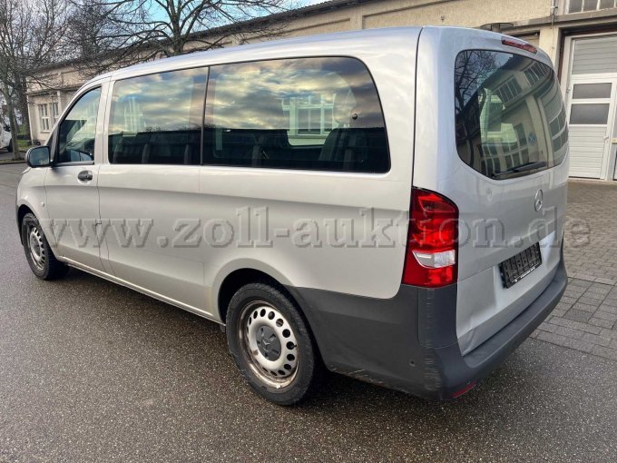 Fahrzeug hinten links