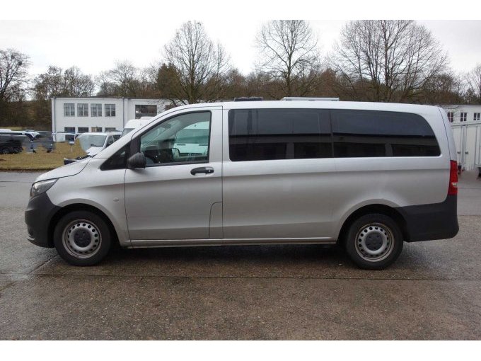 Seitenansicht Fahrerseite