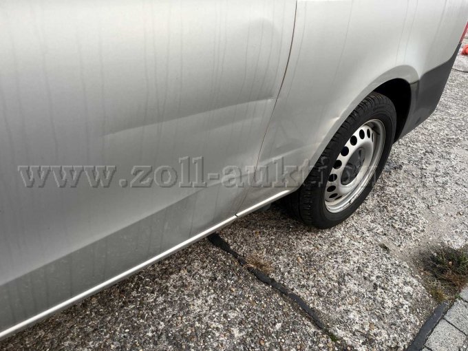 1 Mercedes Benz Vito Tourer 114 CDI, Fahrzeug nicht fahrbereit – foto 10 – kavel bij Zoll-Auktion, Karlsruhe