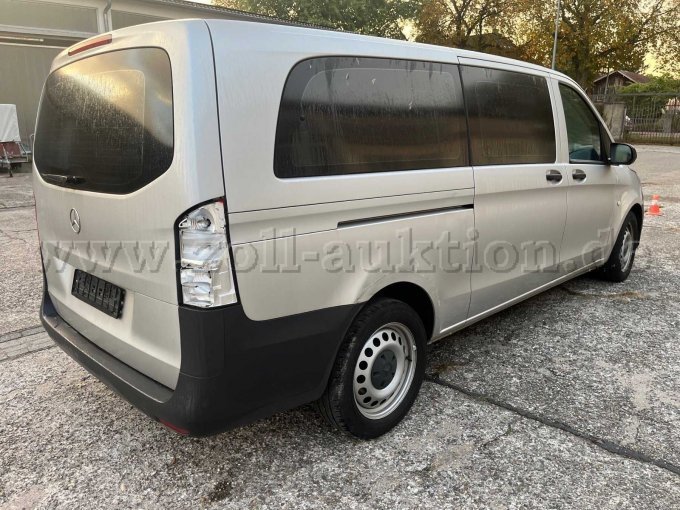 1 Mercedes Benz Vito Tourer 114 CDI, Fahrzeug nicht fahrbereit – foto 4 – kavel bij Zoll-Auktion, Karlsruhe