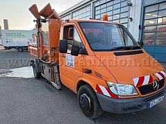 schräg vorne rechts