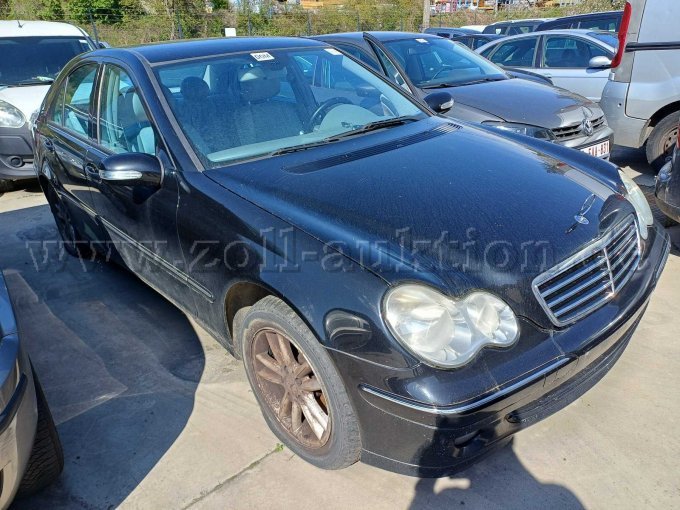 Mercedes C200 - vorne rechts