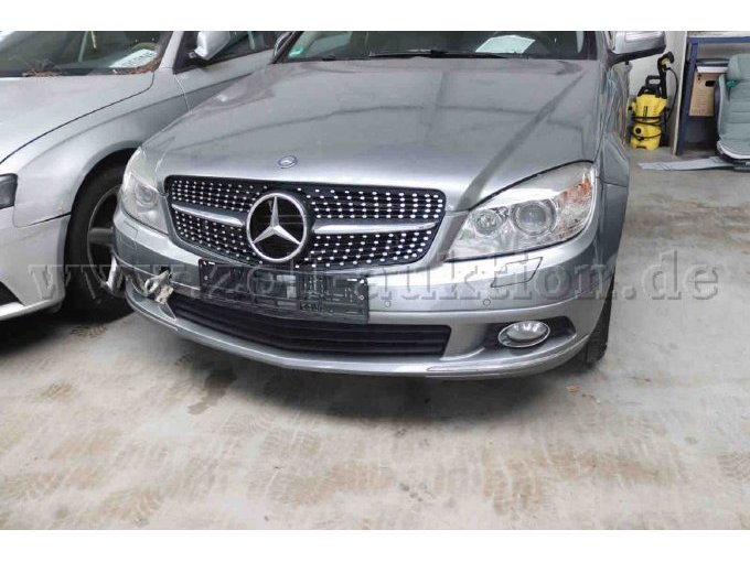 1 Mercedes C 320 CDI DPF 7G-TRONIC ELEGANCE – foto 5 – kavel bij Zoll-Auktion, Dortmund