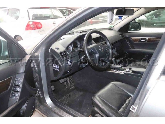 1 Mercedes C 320 CDI DPF 7G-TRONIC ELEGANCE – foto 6 – kavel bij Zoll-Auktion, Dortmund