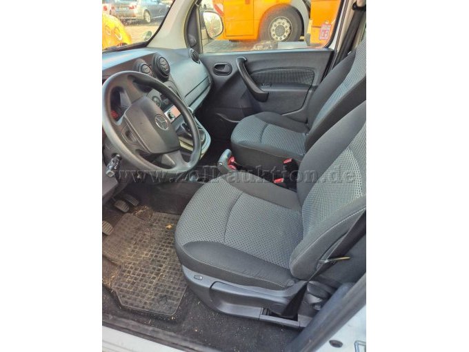 Innenraum Fahrerseite