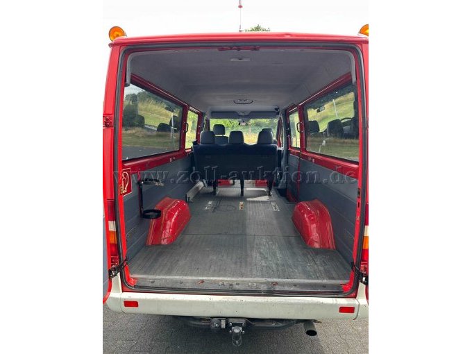 1 Mercedes Daimler-Benz Sprinter 208D 902 MTF Feuerwehr – foto 6 – kavel bij Zoll-Auktion, Löhne