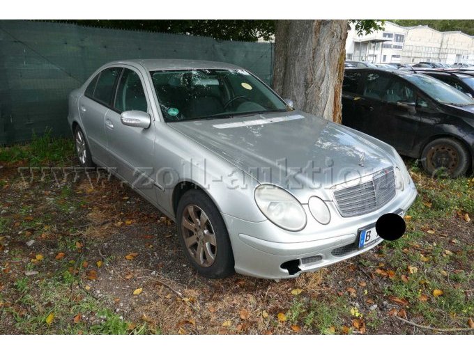 1 Mercedes E200 Kompressor Classic – foto 2 – kavel bij Zoll-Auktion, Wandlitz