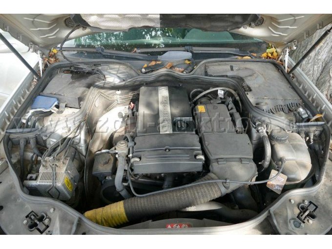 1 Mercedes E200 Kompressor Classic – foto 5 – kavel bij Zoll-Auktion, Wandlitz