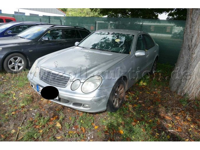 1 Mercedes E200 Kompressor Classic – kavel bij Zoll-Auktion, Wandlitz