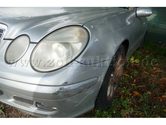 1 Mercedes E200 Kompressor Classic – foto 10 – kavel bij Zoll-Auktion, Wandlitz