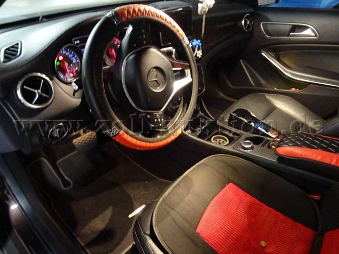 Fahrzeug-Innenraum-Fahrerseite