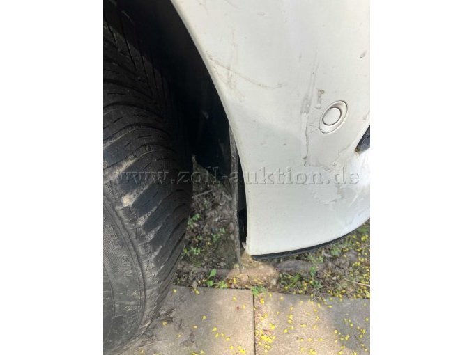 Beschädigung Radlauf vorne links