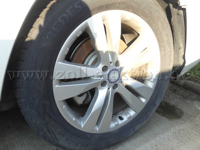 Leichtmetallfelgen und Bereifung