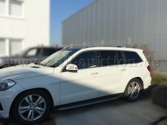 Mercedes GL Seitenansicht Fahrerseite