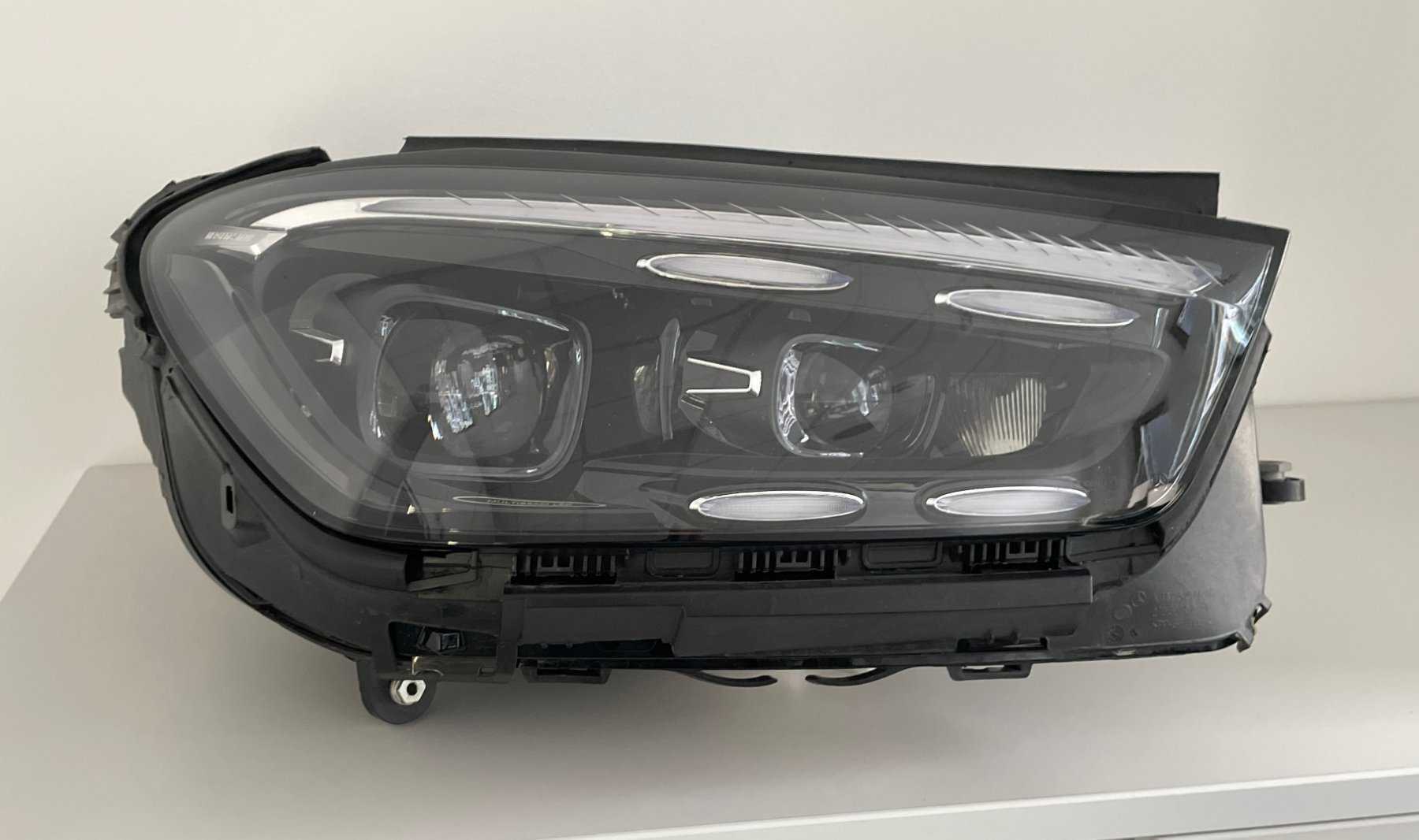 1 Mercedes LED-Scheinwerfer mit Steuergerät rechts