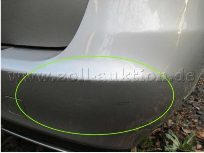Kotflügel rechts verkratzt