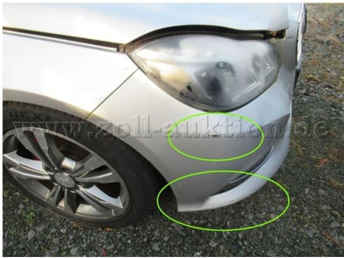 Frontstoßfänger verschrammt