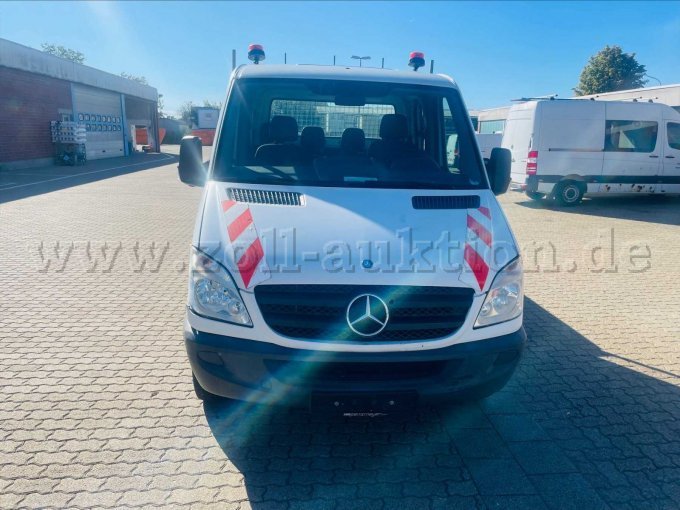 1 Mercedes Sprinter 310 CDI met dubbele cabine, driezijdige kiepwagen – foto 6 – kavel bij Zoll-Auktion, Speyer