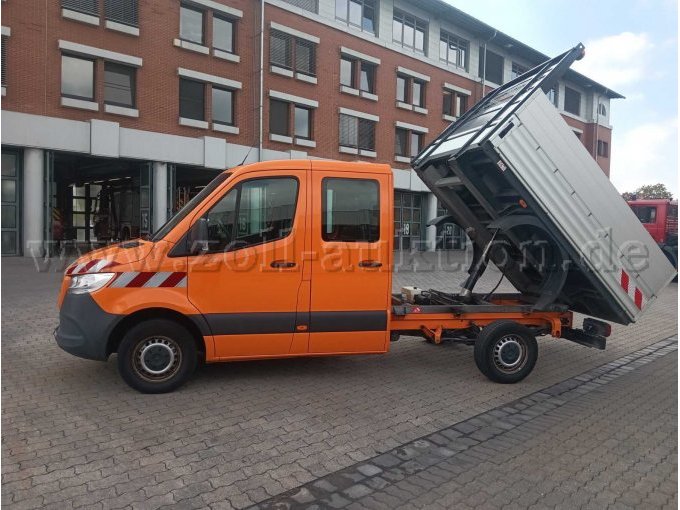 1 Mercedes Sprinter 906 pick-up met achterkipper – foto 2 – kavel bij Zoll-Auktion, Bamberg