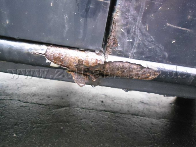 Schweller B-Säule links