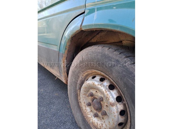 Radlauf vorne rechts, Rost