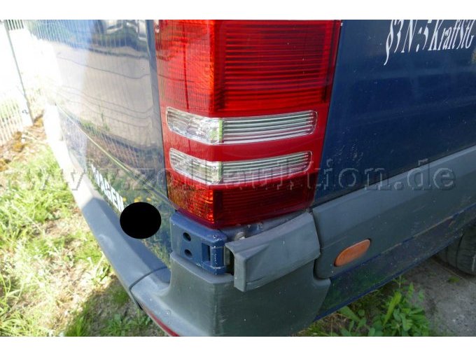 1 zelfgebouwde Mercedes Sprinter-camper, onvoltooid / ongeval-en knutselvoertuig – foto 15 – kavel bij Zoll-Auktion, Wandlitz