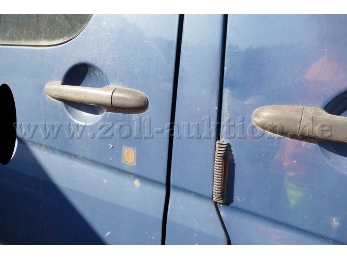 1 zelfgebouwde Mercedes Sprinter-camper, onvoltooid / ongeval-en knutselvoertuig – foto 20 – kavel bij Zoll-Auktion, Wandlitz