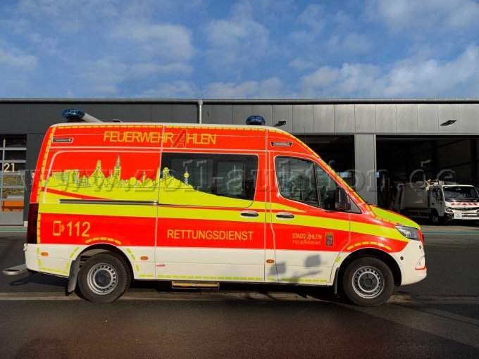 1 Mercedes Sprinter mit WAS KTW Ausbau – foto 5 – kavel bij Zoll-Auktion, Ahlen