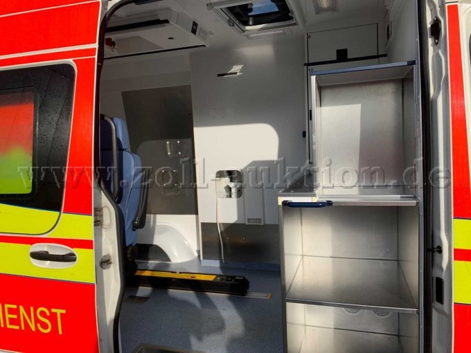 1 Mercedes Sprinter mit WAS KTW Ausbau – foto 10 – kavel bij Zoll-Auktion, Ahlen