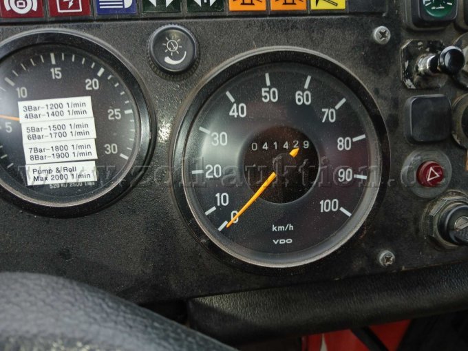 1 Mercedes Unimog U 1300 L – foto 16 – kavel bij Zoll-Auktion, Büren