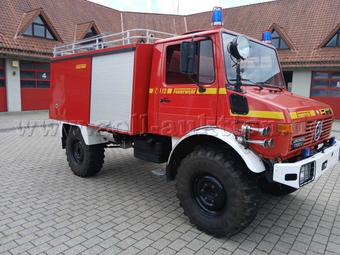 1 Mercedes Unimog U 1300 L – foto 3 – kavel bij Zoll-Auktion, Büren