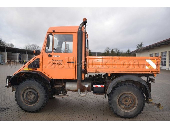 Fahrzeug Seite links