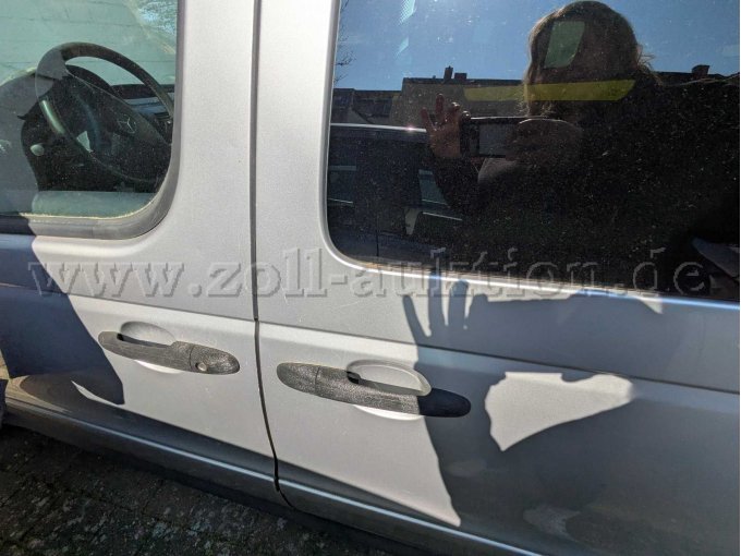 Kratzer rund um Türgriffe Fahrerseite