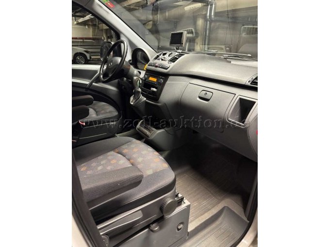 Beifahrerseite/ Amaturenbereich