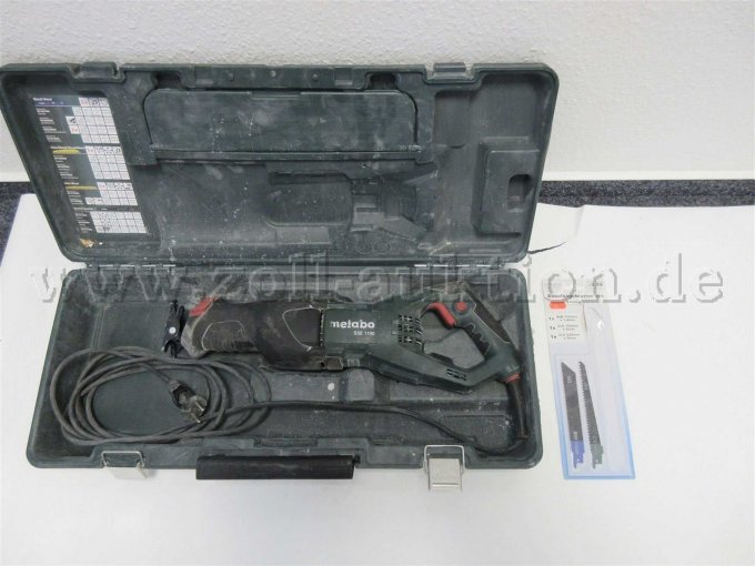 Metabo Säbelsäge mit Sägeblättern
