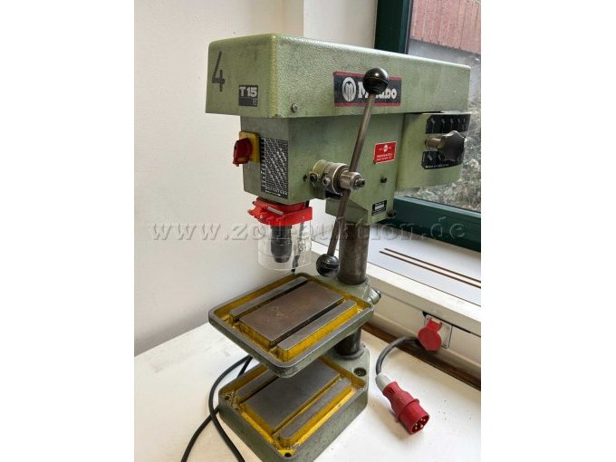 Metabo T15 Tischbohrmaschine - Ansicht seitlich rechts