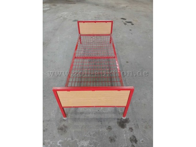 Einzelbett aus Metall Ansicht von Vorne Einzelbett aus Metall Ansicht von Vorne