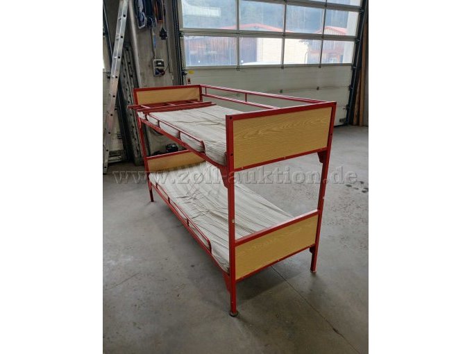 Stockbett aus Metall von Hinten inklusive Matratzen