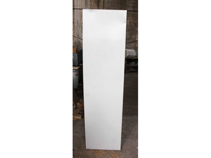 Ansicht Metallschrank Seite mit Beschädigung