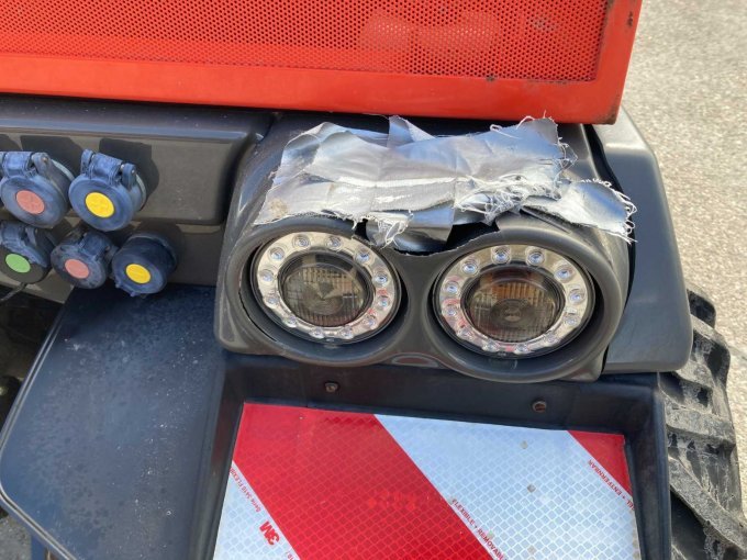 Scheinwerfer hinten rechts Gehäuse gebrochen